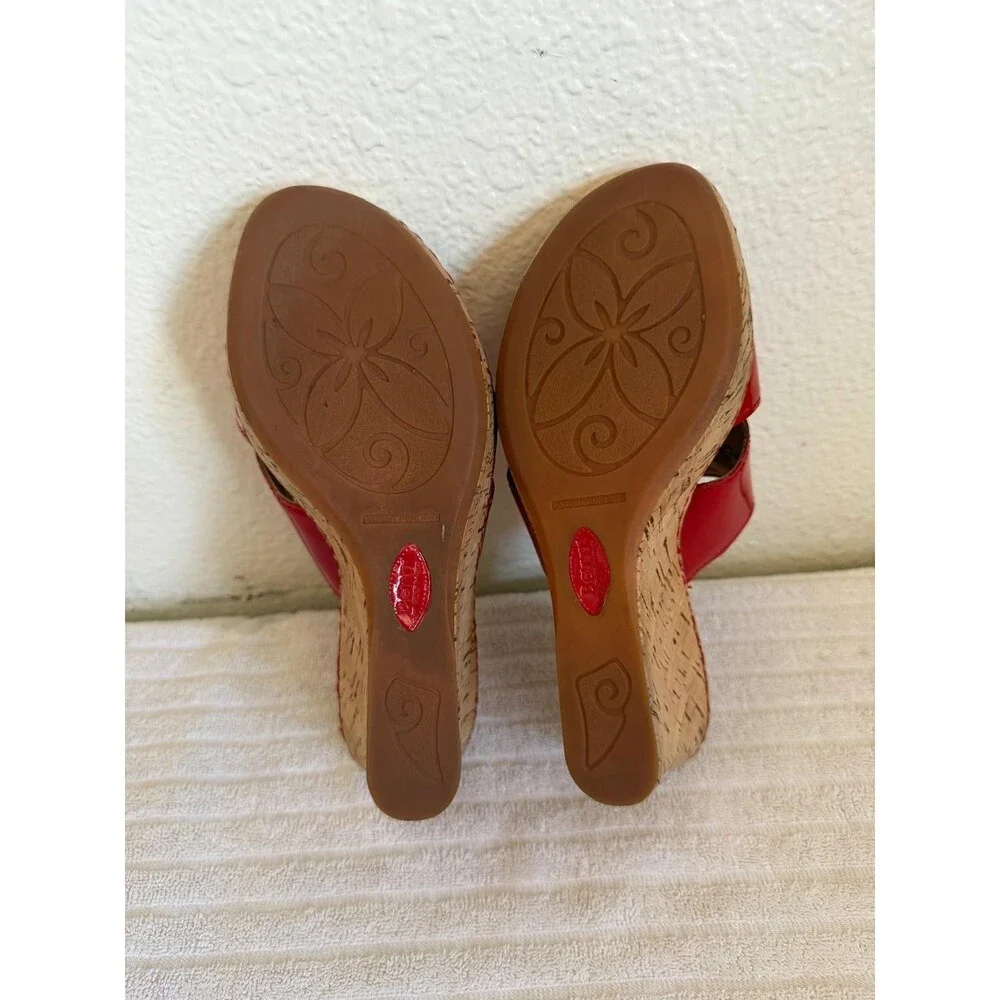 Born Women’s Red Patent Leather Wedge Slide Sandals Size 8 M
